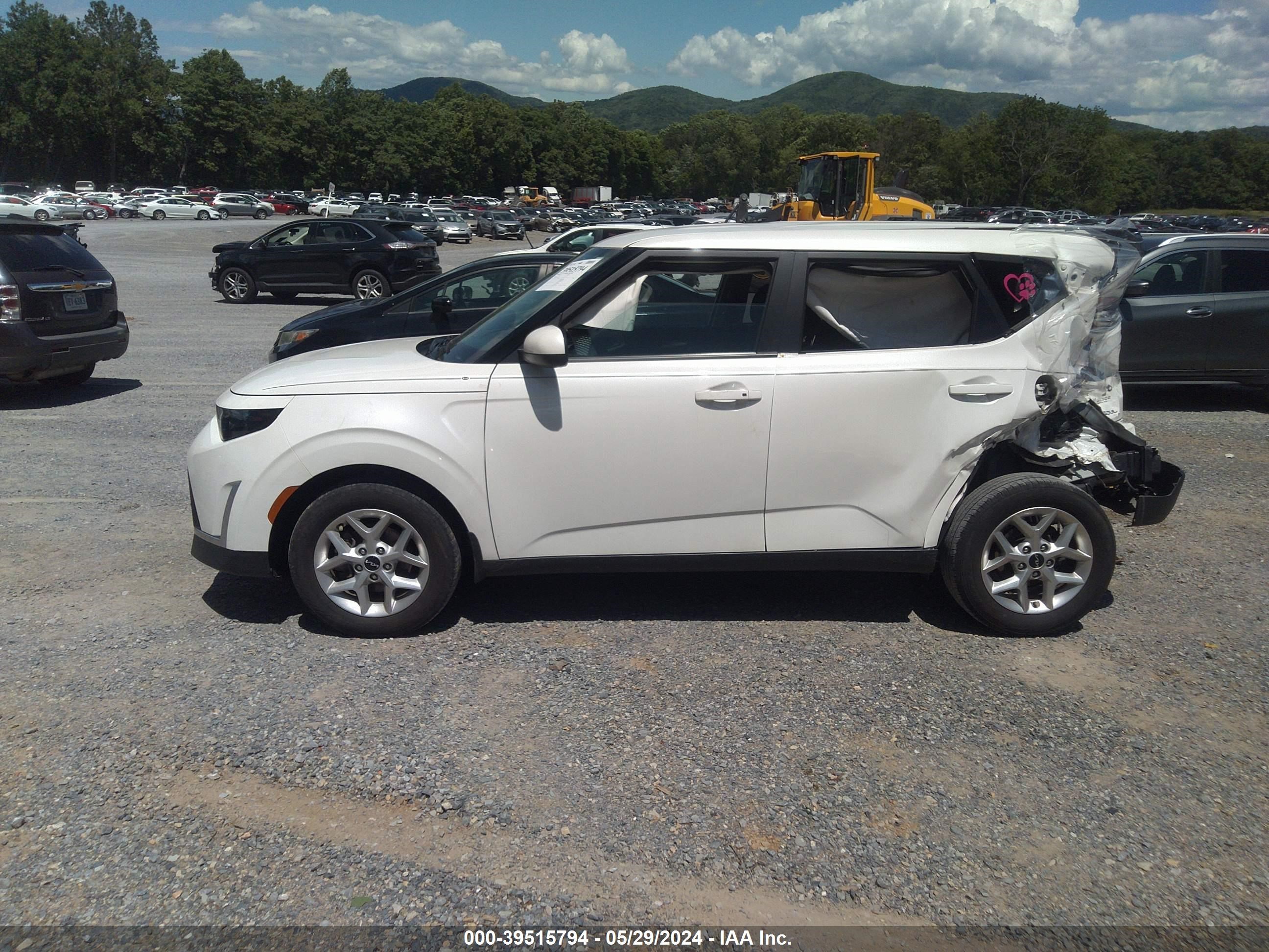 Photo 13 VIN: KNDJ23AU2P7865524 - KIA SOUL 