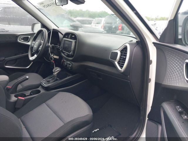 Photo 4 VIN: KNDJ23AU2P7894215 - KIA SOUL 