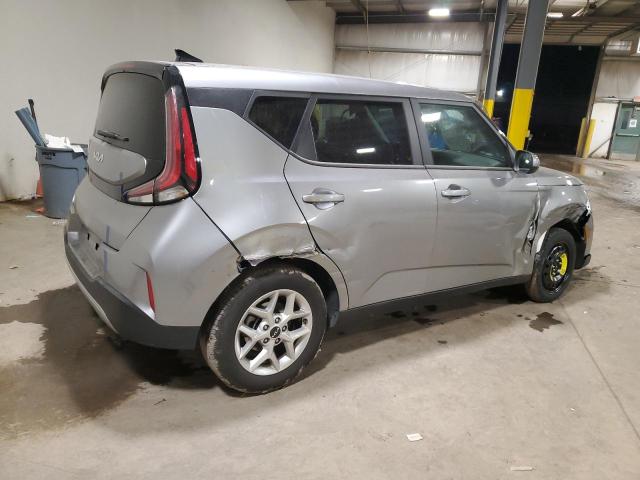 Photo 2 VIN: KNDJ23AU2R7241497 - KIA SOUL LX 