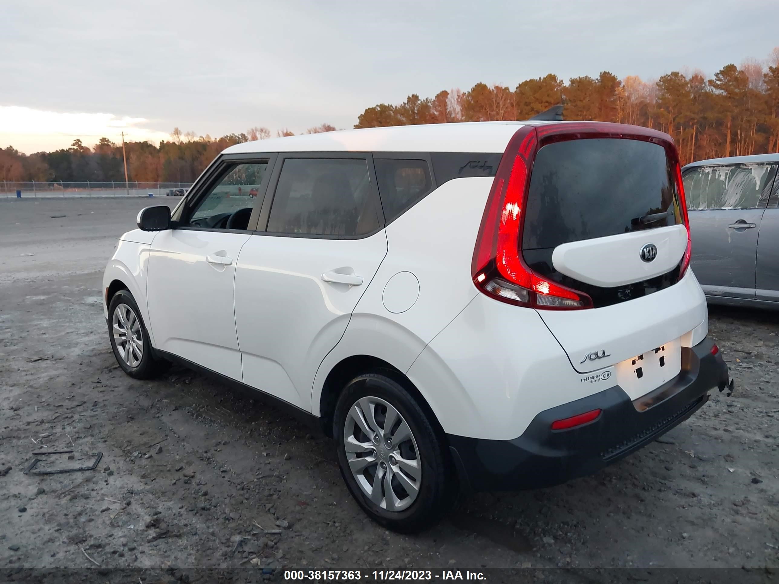 Photo 2 VIN: KNDJ23AU3L7710491 - KIA SOUL 