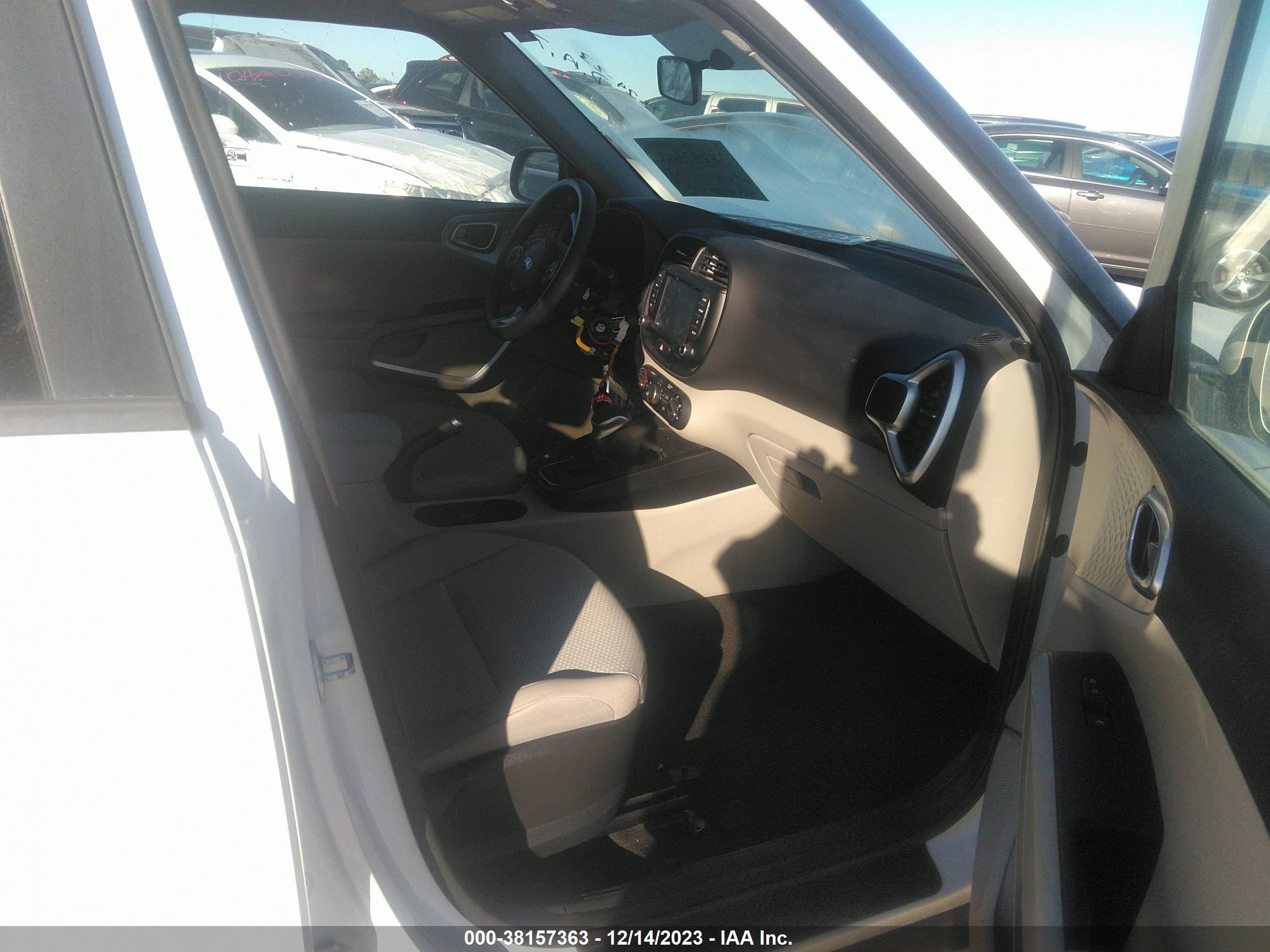 Photo 4 VIN: KNDJ23AU3L7710491 - KIA SOUL 