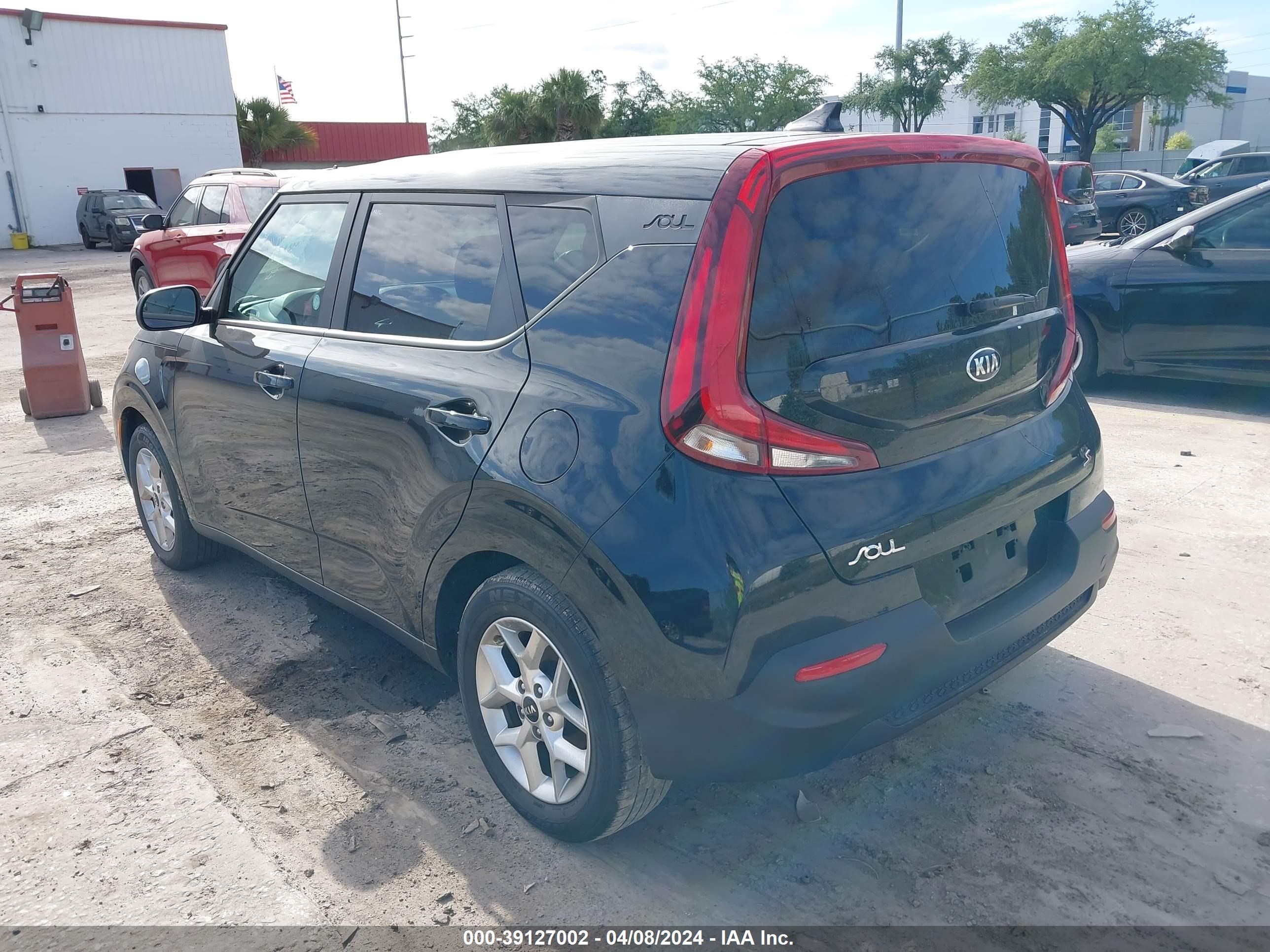 Photo 2 VIN: KNDJ23AU3M7772894 - KIA SOUL 