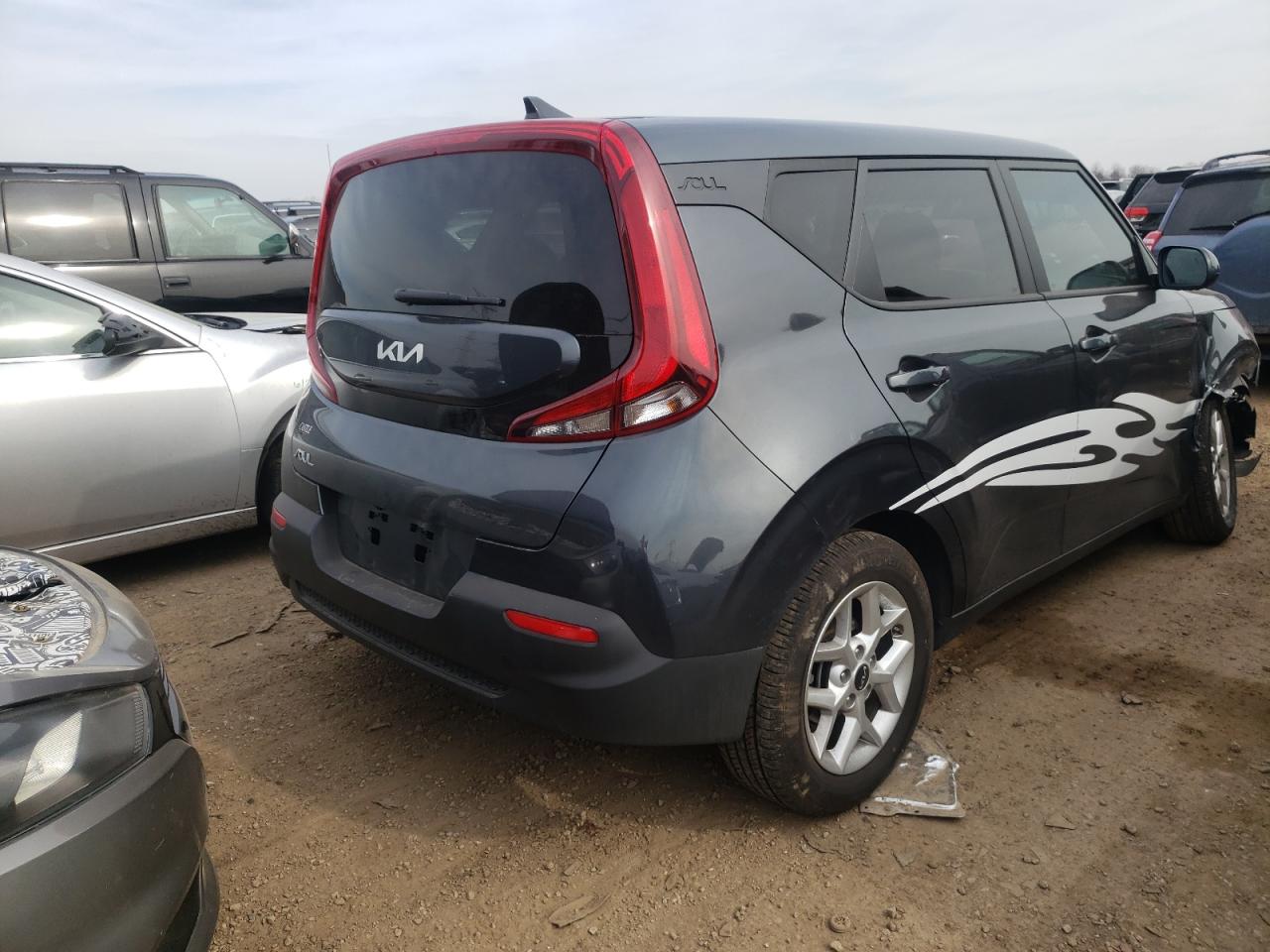 Photo 2 VIN: KNDJ23AU3N7825238 - KIA SOUL 