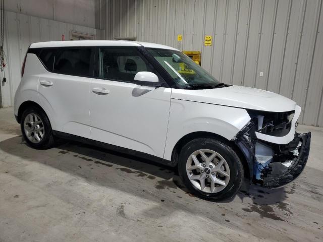 Photo 3 VIN: KNDJ23AU3P7876189 - KIA SOUL LX 