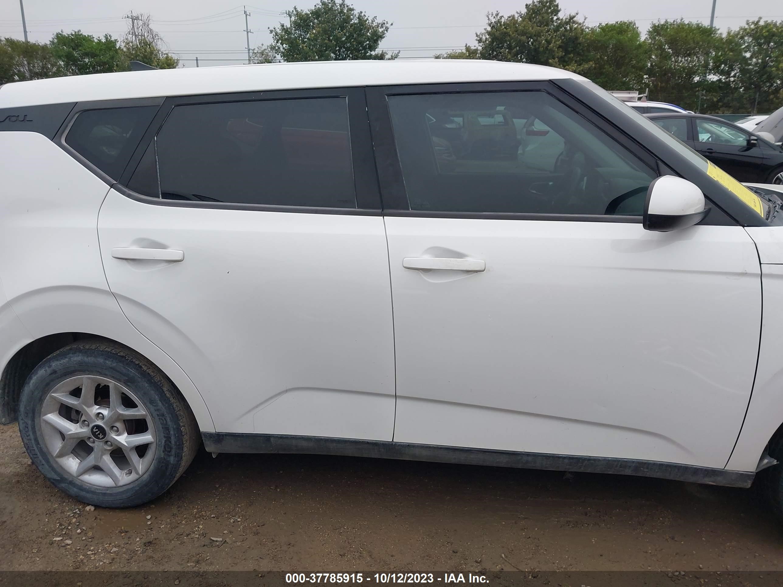 Photo 13 VIN: KNDJ23AU4L7063860 - KIA SOUL 