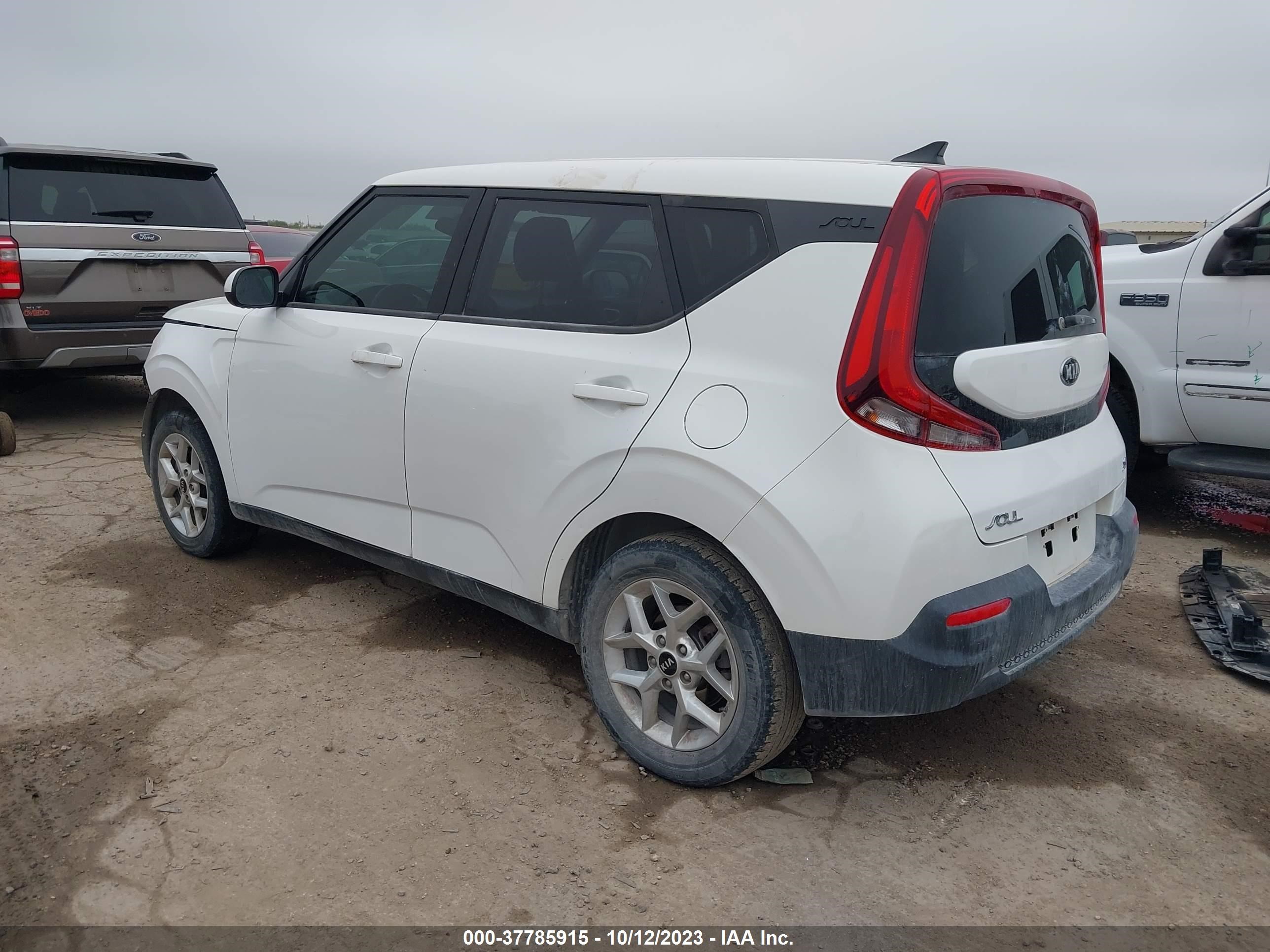 Photo 2 VIN: KNDJ23AU4L7063860 - KIA SOUL 