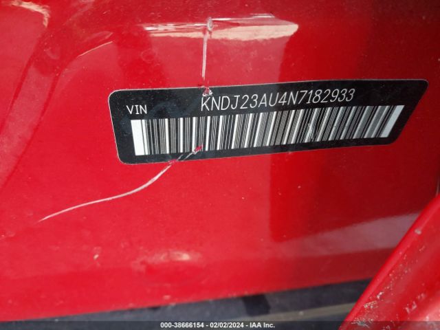 Photo 8 VIN: KNDJ23AU4N7182933 - KIA SOUL 