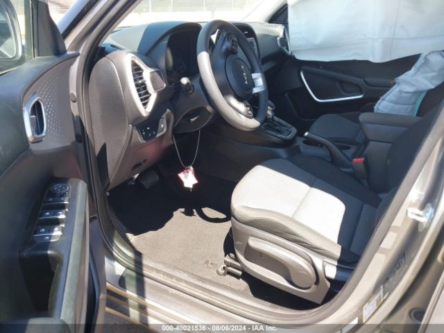 Photo 4 VIN: KNDJ23AU4N7827130 - KIA SOUL 