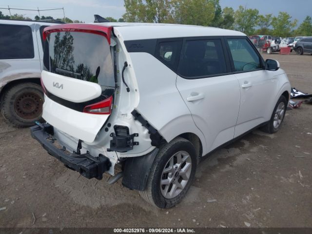 Photo 3 VIN: KNDJ23AU4N7834689 - KIA SOUL 