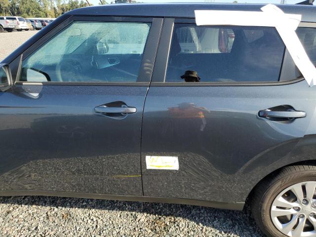 Photo 11 VIN: KNDJ23AU4P7203900 - KIA SOUL LX 