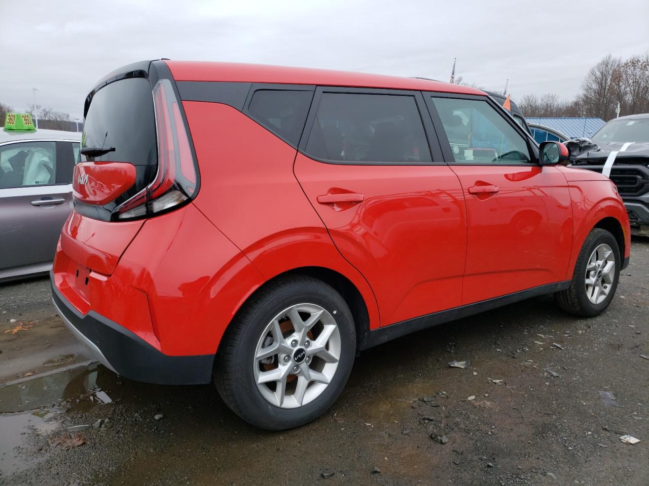 Photo 2 VIN: KNDJ23AU4P7210040 - KIA SOUL 