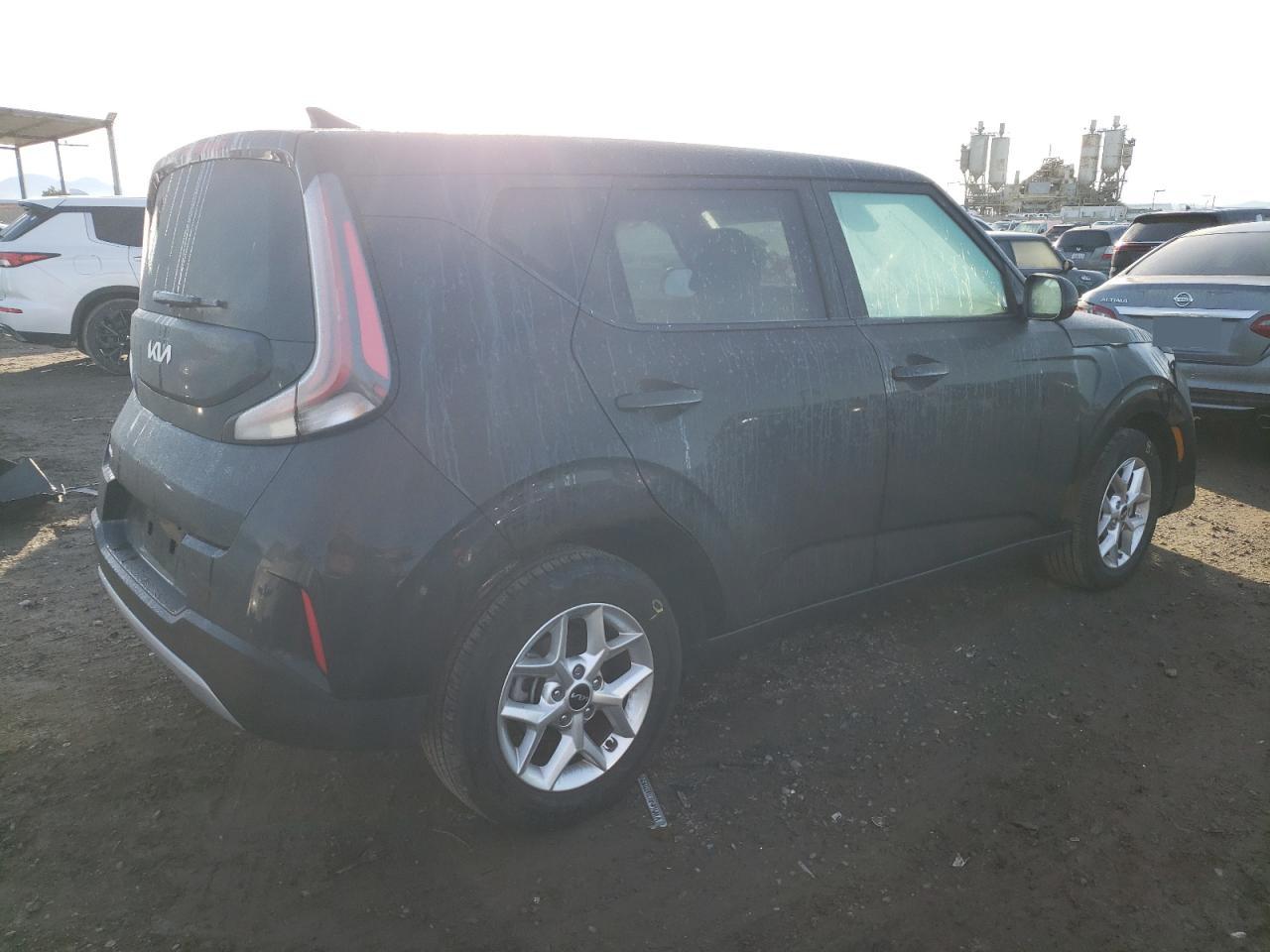 Photo 2 VIN: KNDJ23AU4P7859689 - KIA SOUL 