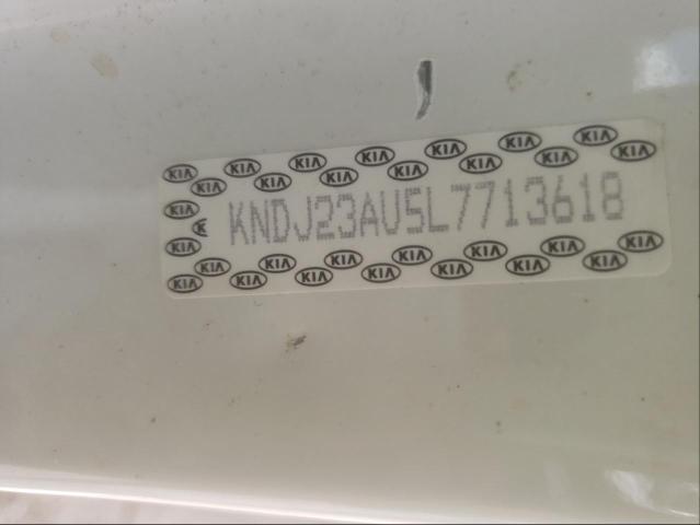 Photo 9 VIN: KNDJ23AU5L7713618 - KIA SOUL LX 