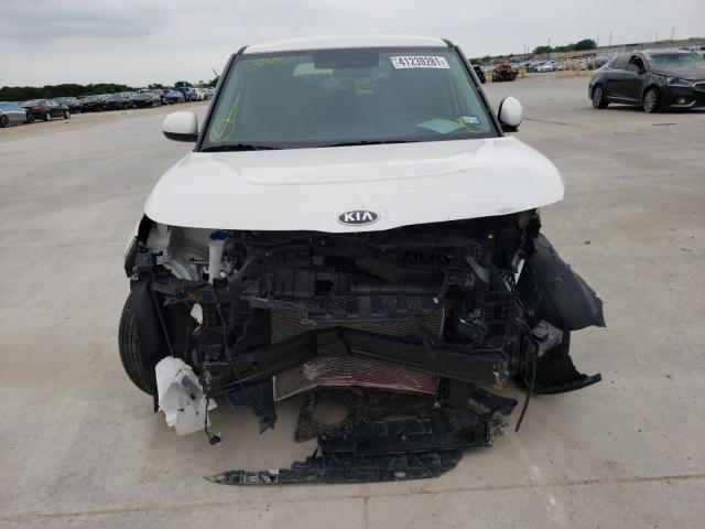 Photo 8 VIN: KNDJ23AU5M7136008 - KIA SOUL LX 