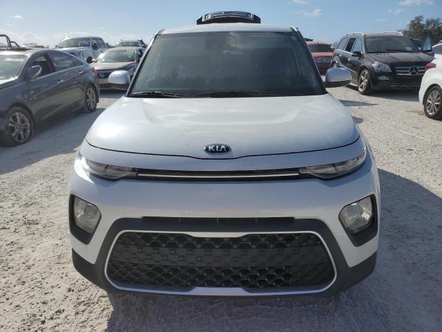 Photo 4 VIN: KNDJ23AU5M7749584 - KIA SOUL LX 