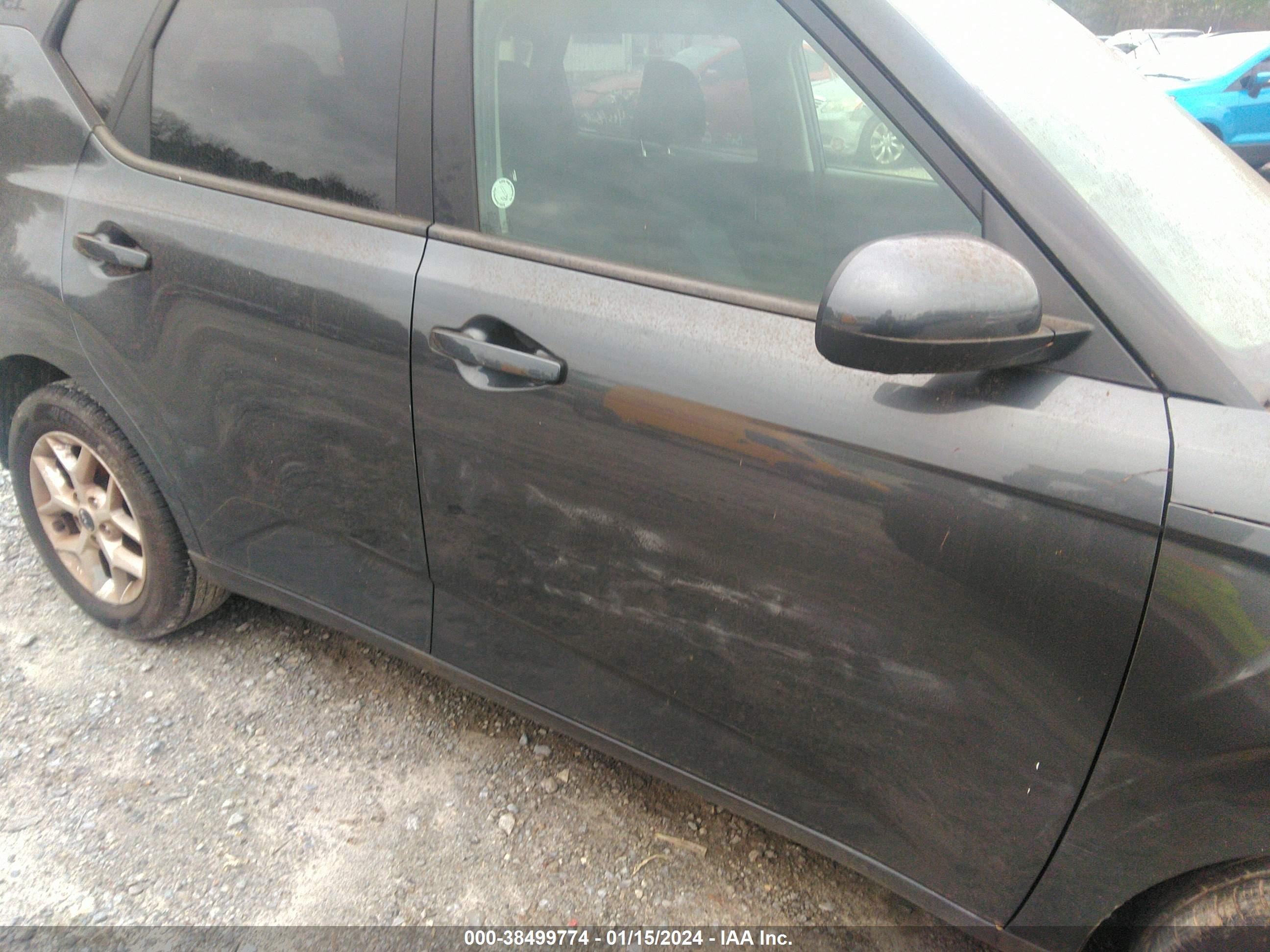 Photo 5 VIN: KNDJ23AU5N7810529 - KIA SOUL 