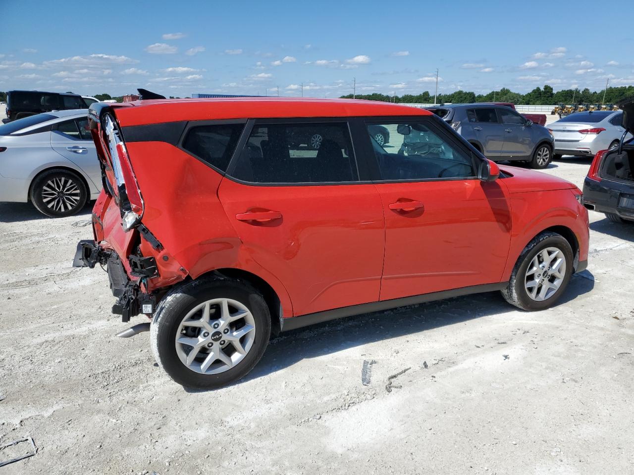 Photo 2 VIN: KNDJ23AU5P7201850 - KIA SOUL 