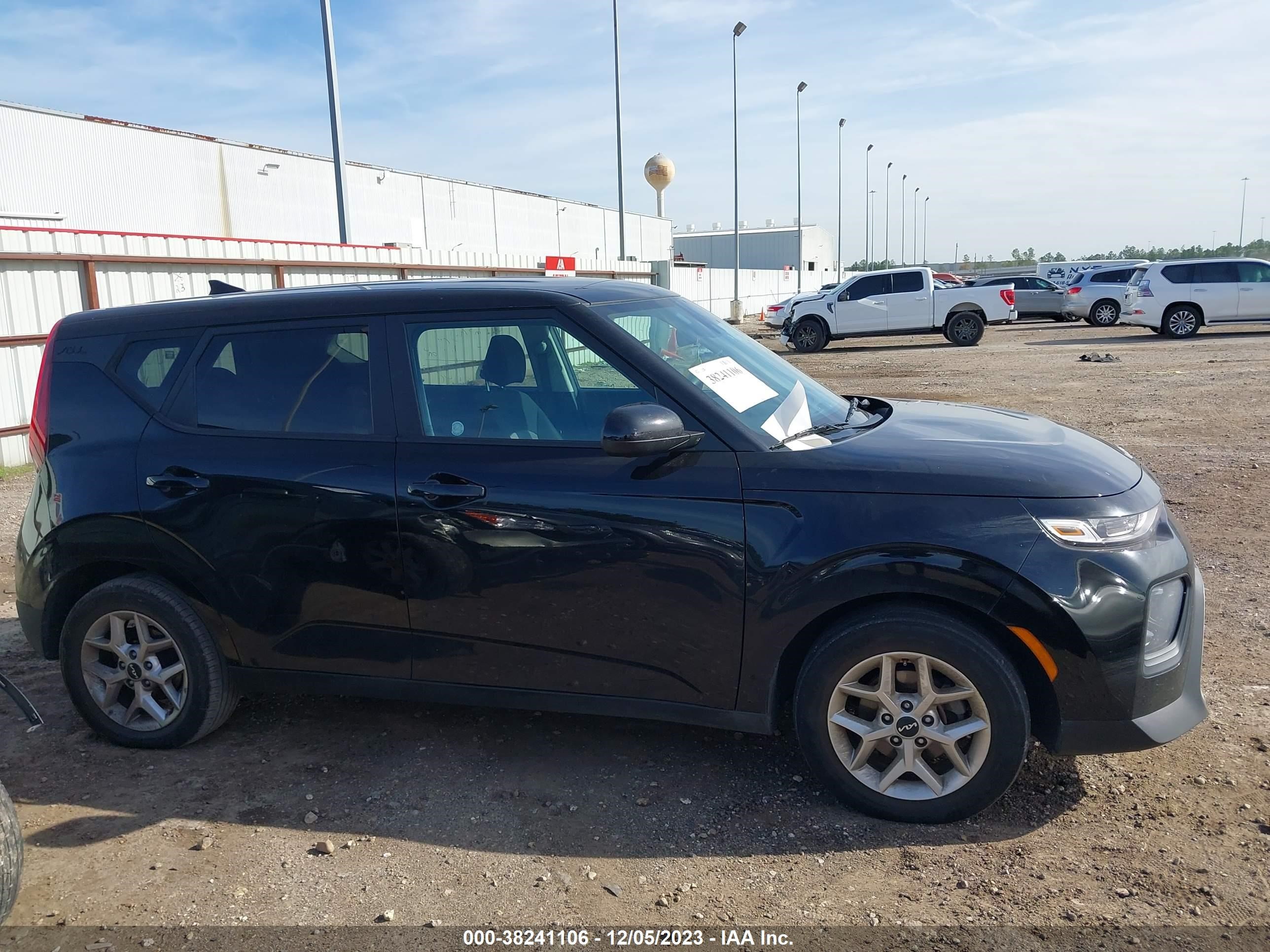 Photo 12 VIN: KNDJ23AU6N7177555 - KIA SOUL 