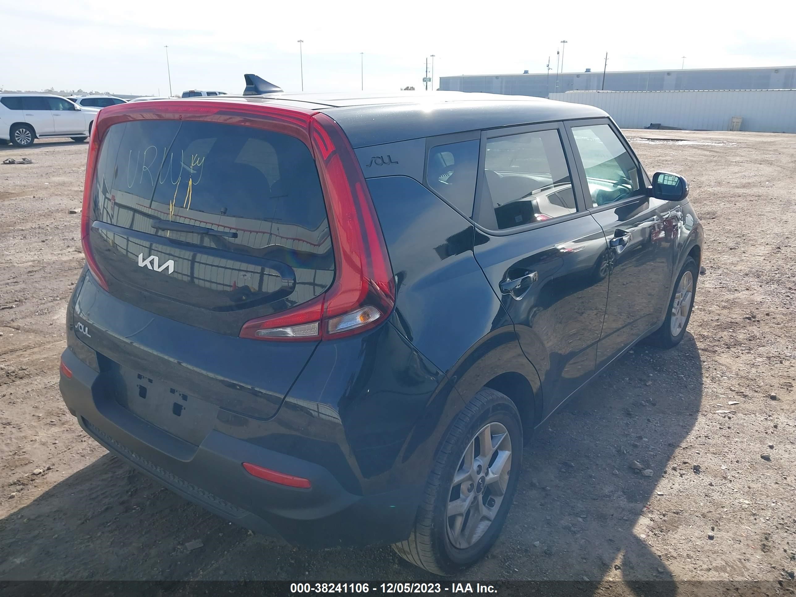 Photo 3 VIN: KNDJ23AU6N7177555 - KIA SOUL 