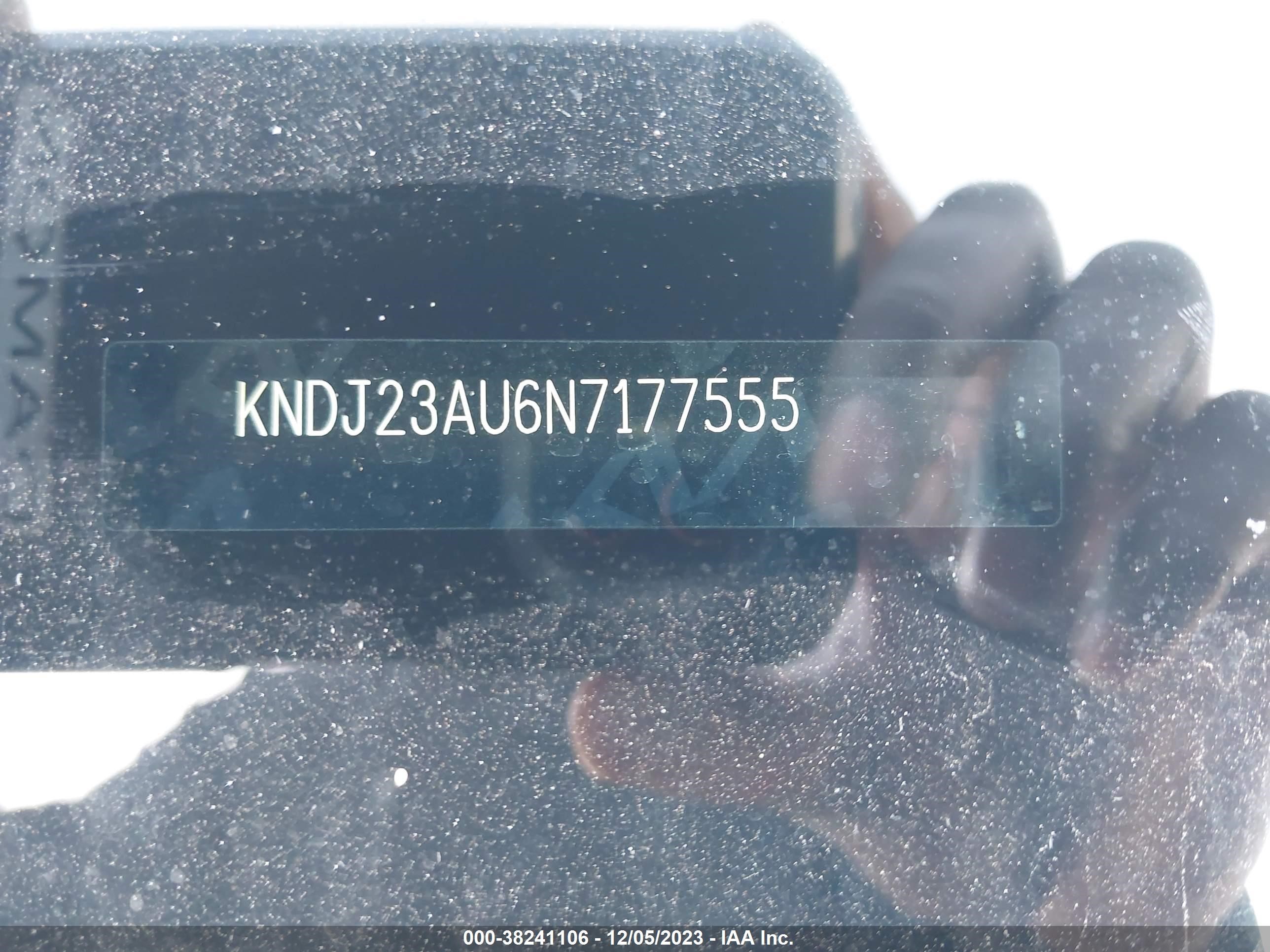 Photo 8 VIN: KNDJ23AU6N7177555 - KIA SOUL 