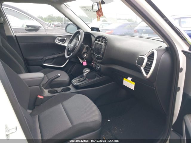 Photo 4 VIN: KNDJ23AU6N7811849 - KIA SOUL 