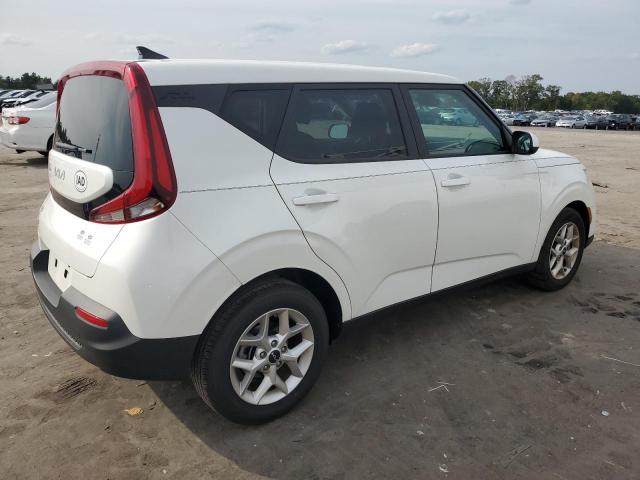 Photo 2 VIN: KNDJ23AU6N7829722 - KIA SOUL LX 