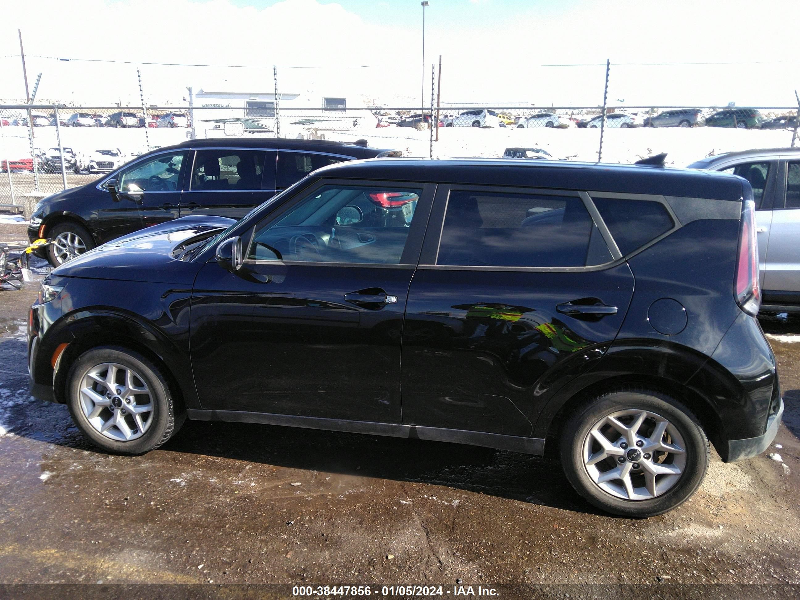 Photo 13 VIN: KNDJ23AU6P7856051 - KIA SOUL 