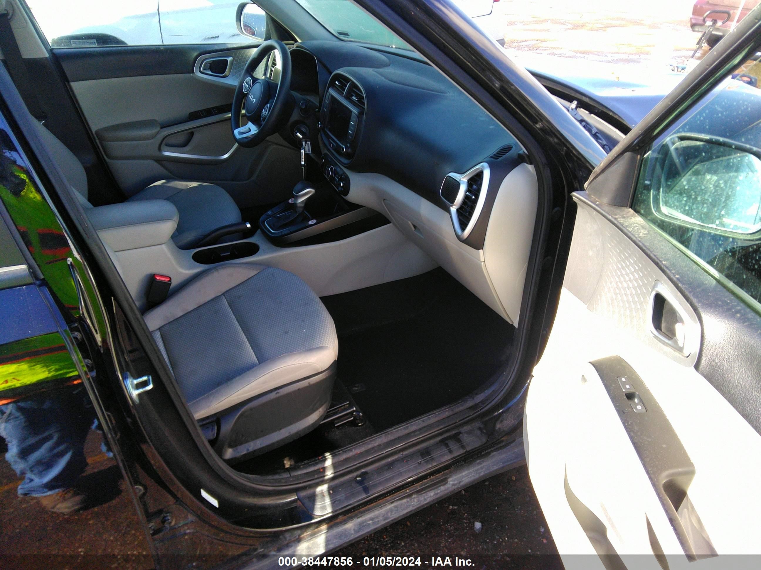 Photo 4 VIN: KNDJ23AU6P7856051 - KIA SOUL 