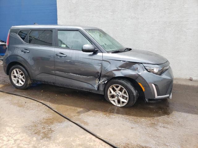 Photo 3 VIN: KNDJ23AU6P7879183 - KIA SOUL LX 