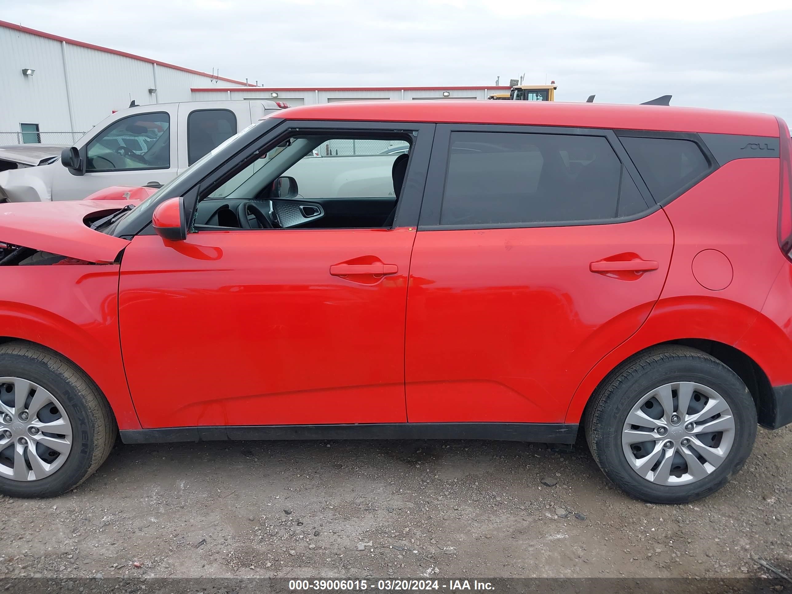 Photo 13 VIN: KNDJ23AU7M7767648 - KIA SOUL 