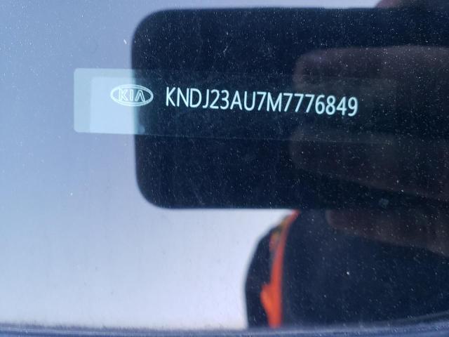 Photo 11 VIN: KNDJ23AU7M7776849 - KIA SOUL LX 