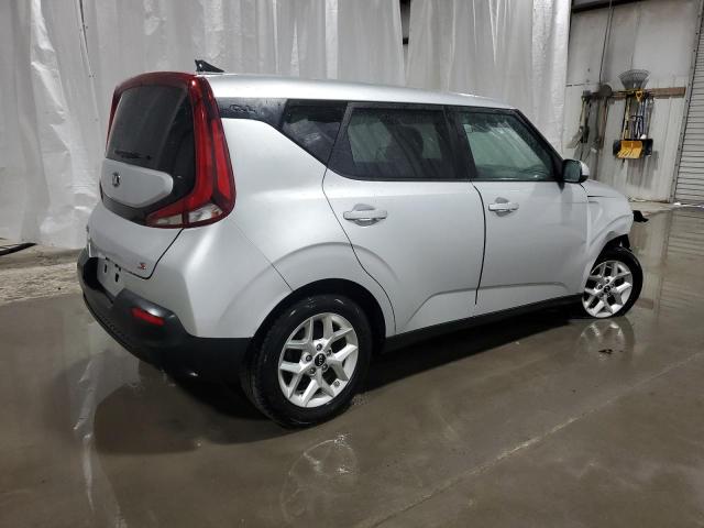 Photo 2 VIN: KNDJ23AU7M7786667 - KIA SOUL LX 