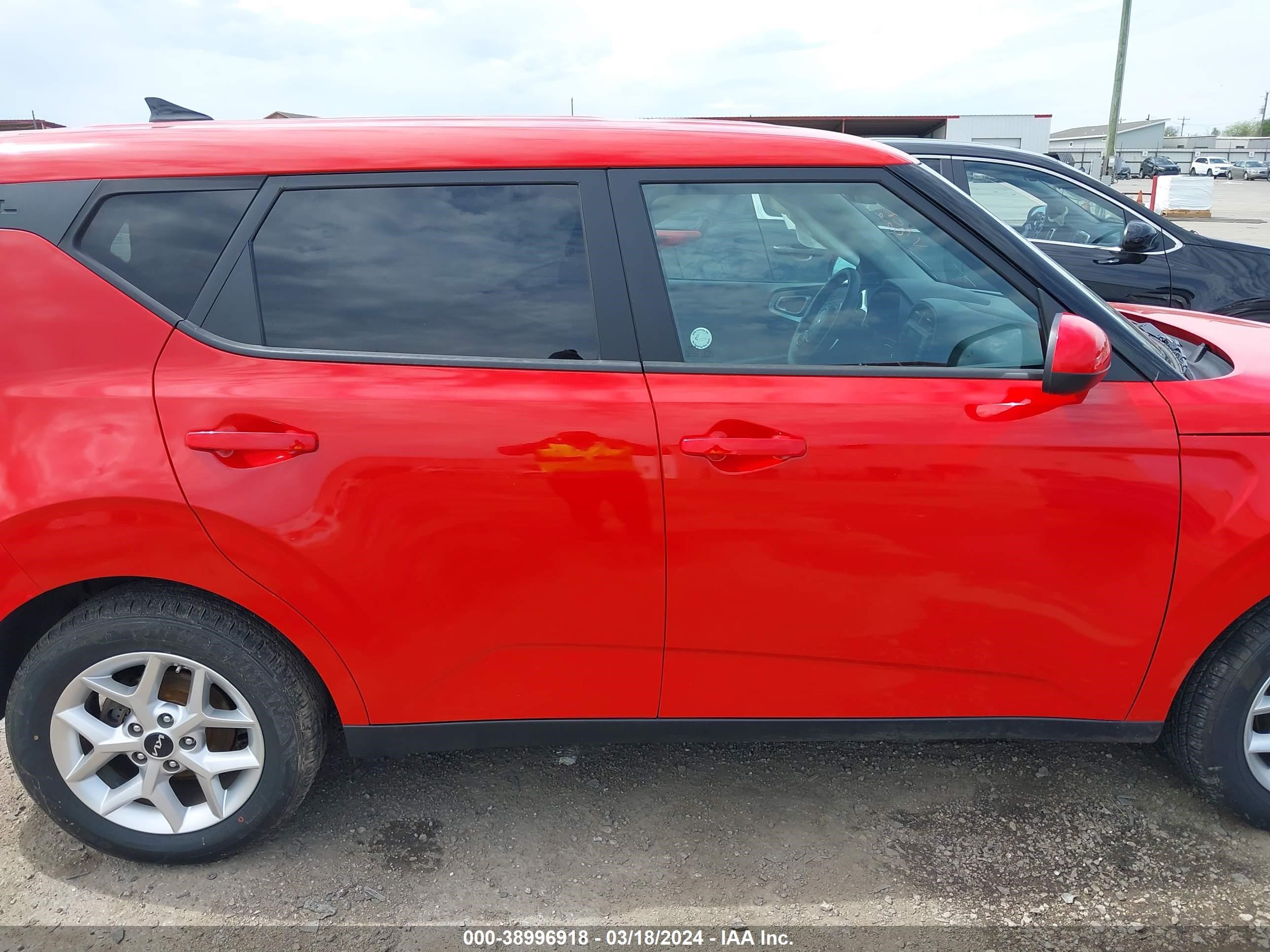 Photo 12 VIN: KNDJ23AU7N7167567 - KIA SOUL 