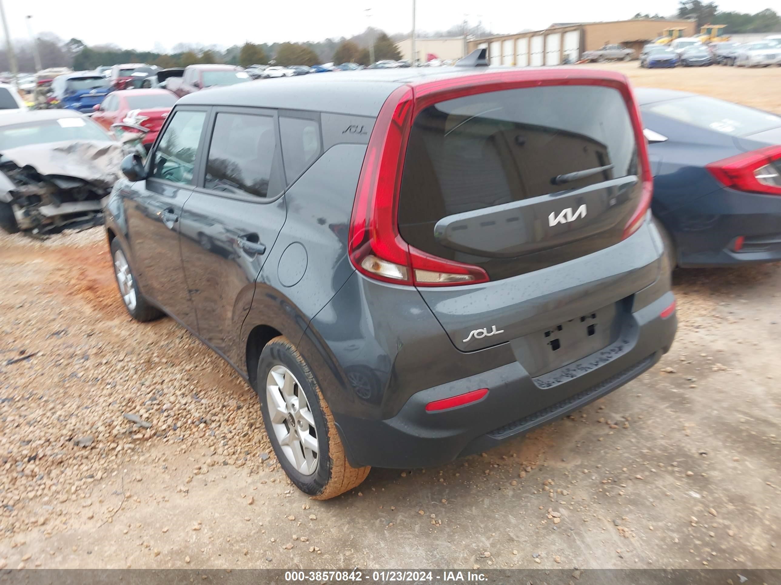 Photo 2 VIN: KNDJ23AU7N7828935 - KIA SOUL 