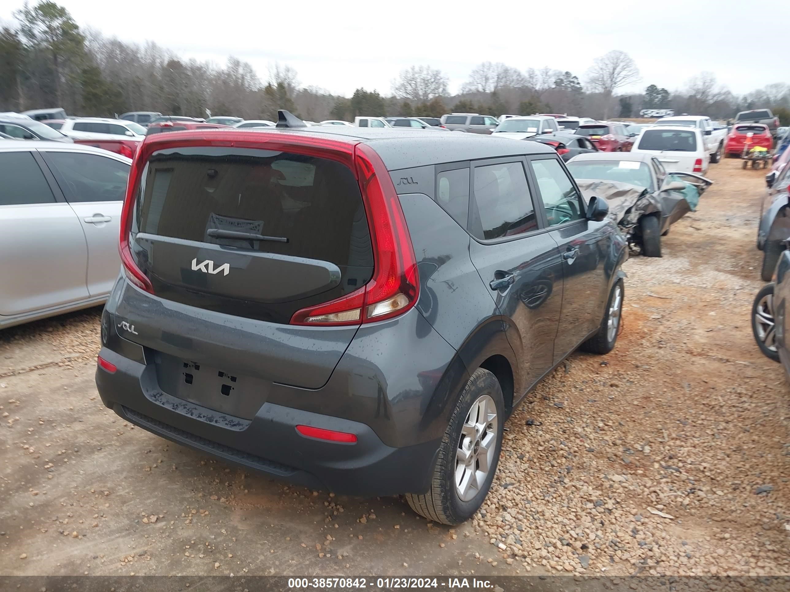 Photo 3 VIN: KNDJ23AU7N7828935 - KIA SOUL 