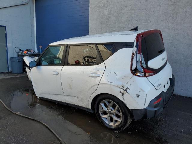 Photo 1 VIN: KNDJ23AU7N7833388 - KIA SOUL LX 