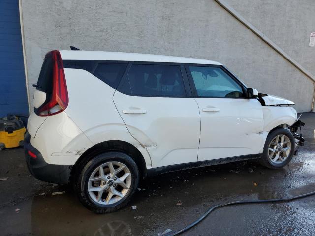 Photo 2 VIN: KNDJ23AU7N7833388 - KIA SOUL LX 