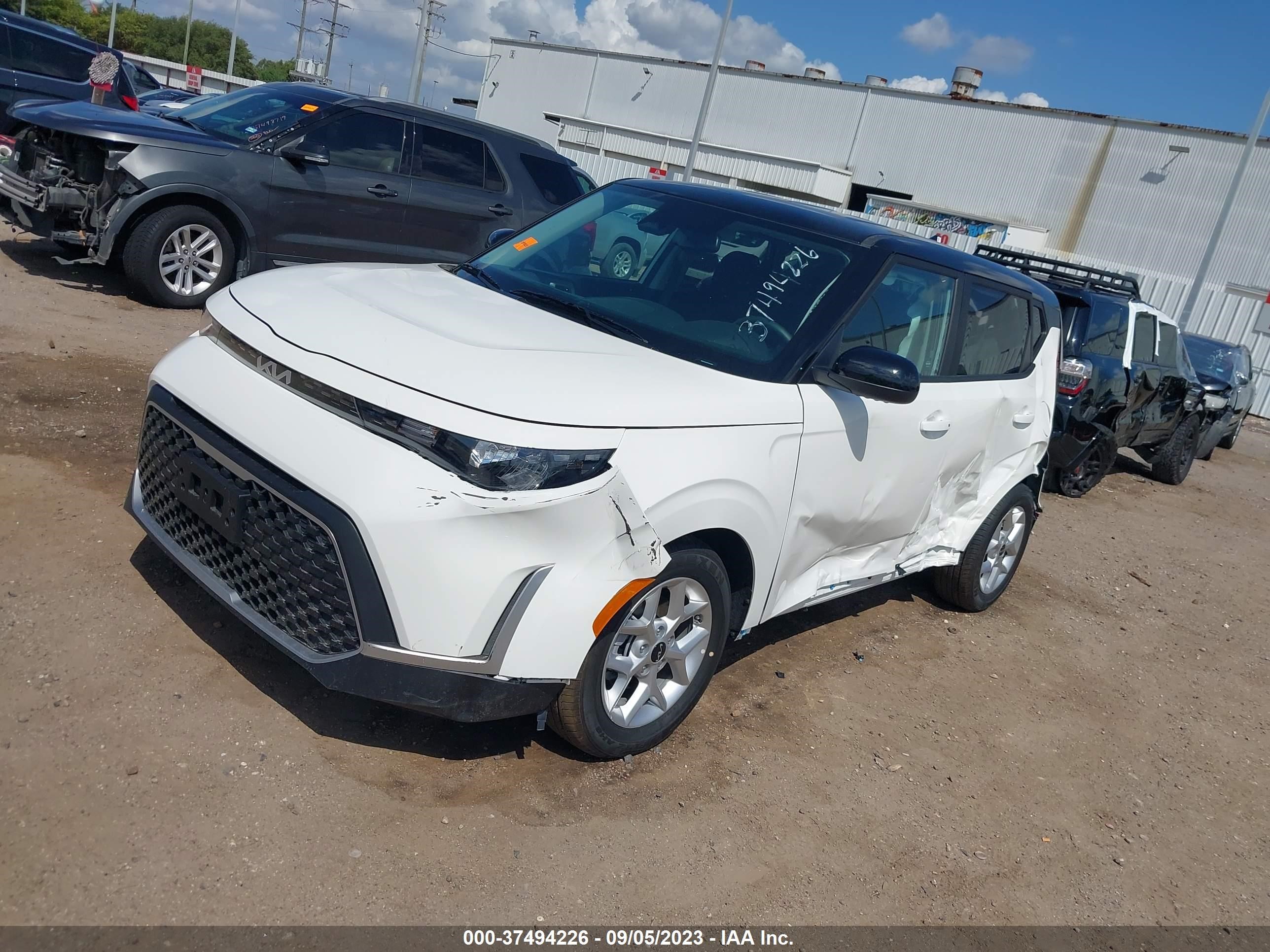 Photo 1 VIN: KNDJ23AU7P7214888 - KIA SOUL 