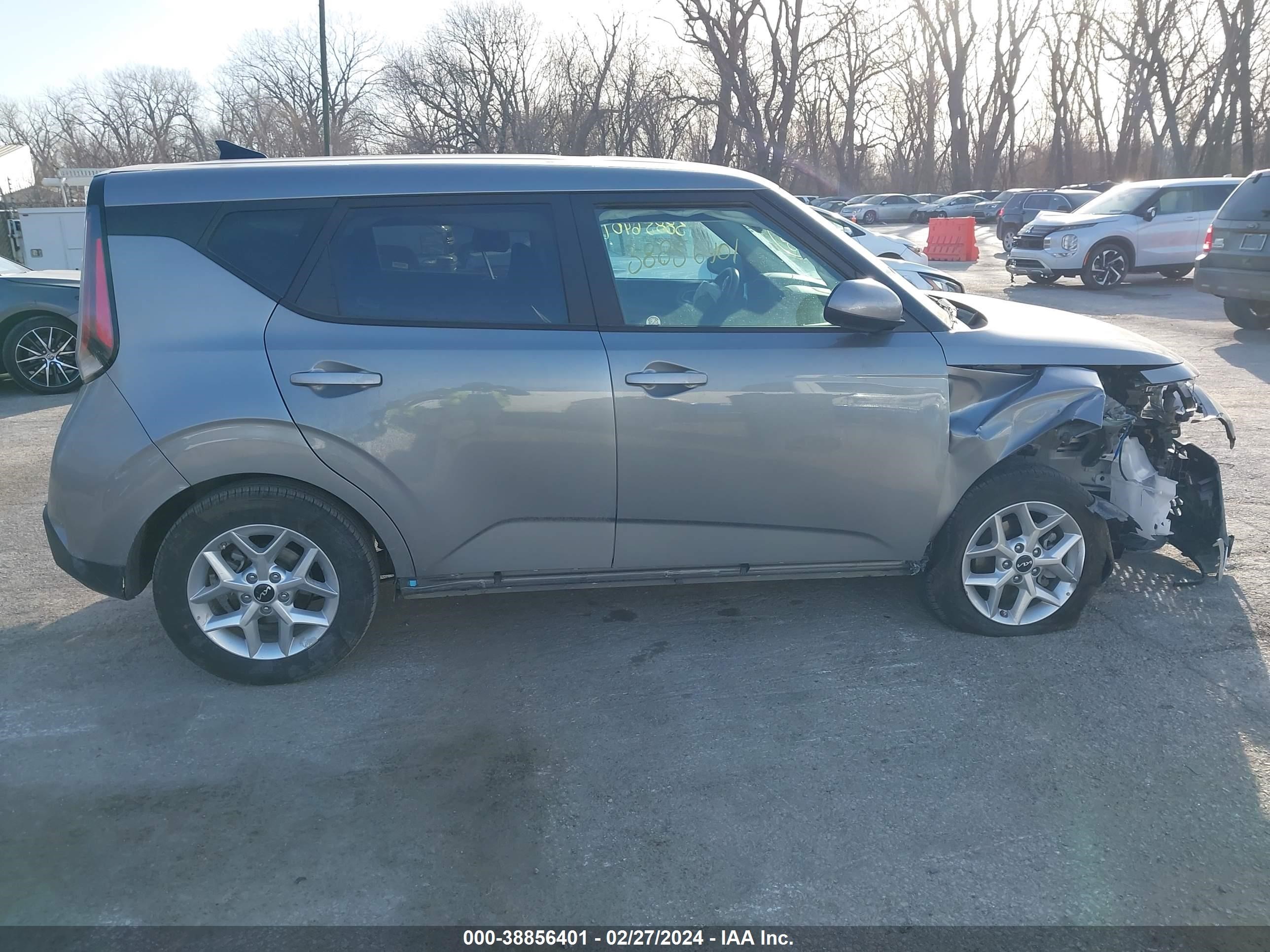 Photo 12 VIN: KNDJ23AU7P7885395 - KIA SOUL 