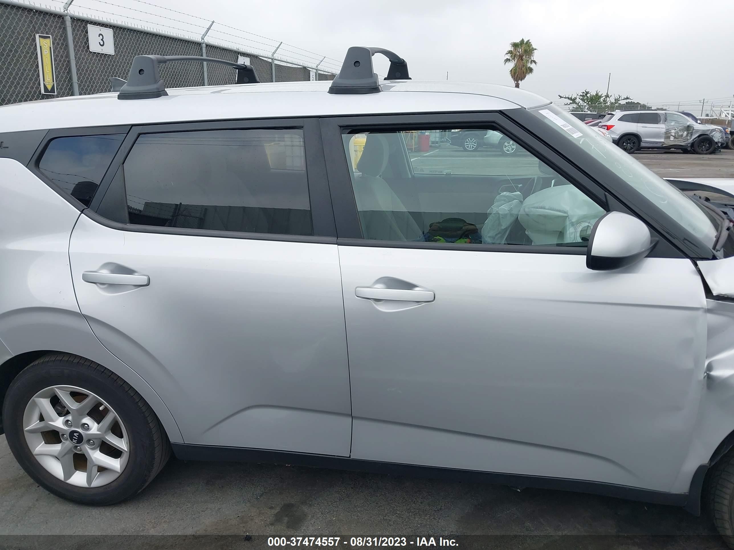 Photo 13 VIN: KNDJ23AU8L7015519 - KIA SOUL 