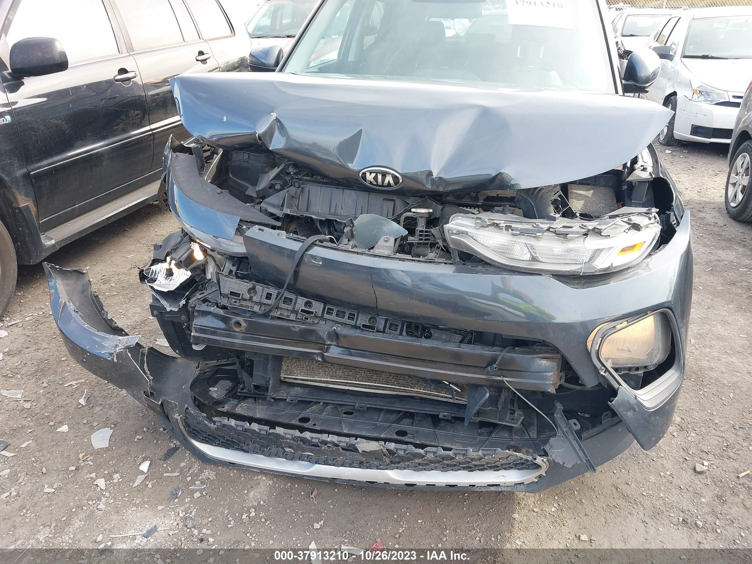 Photo 5 VIN: KNDJ23AU8L7098658 - KIA SOUL 