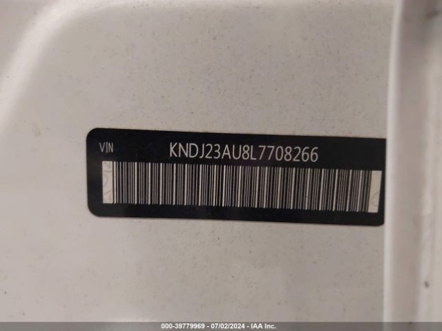 Photo 8 VIN: KNDJ23AU8L7708266 - KIA SOUL 