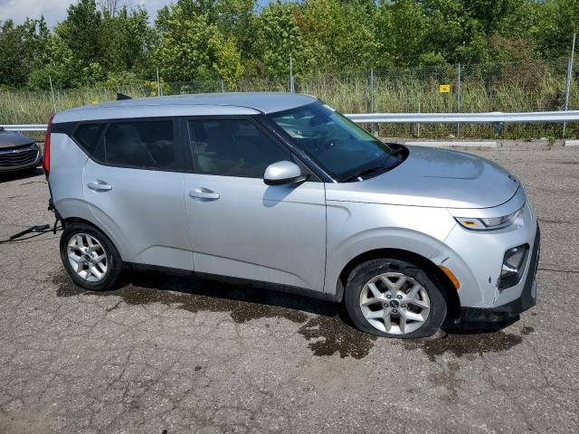 Photo 3 VIN: KNDJ23AU8M7772342 - KIA SOUL LX 