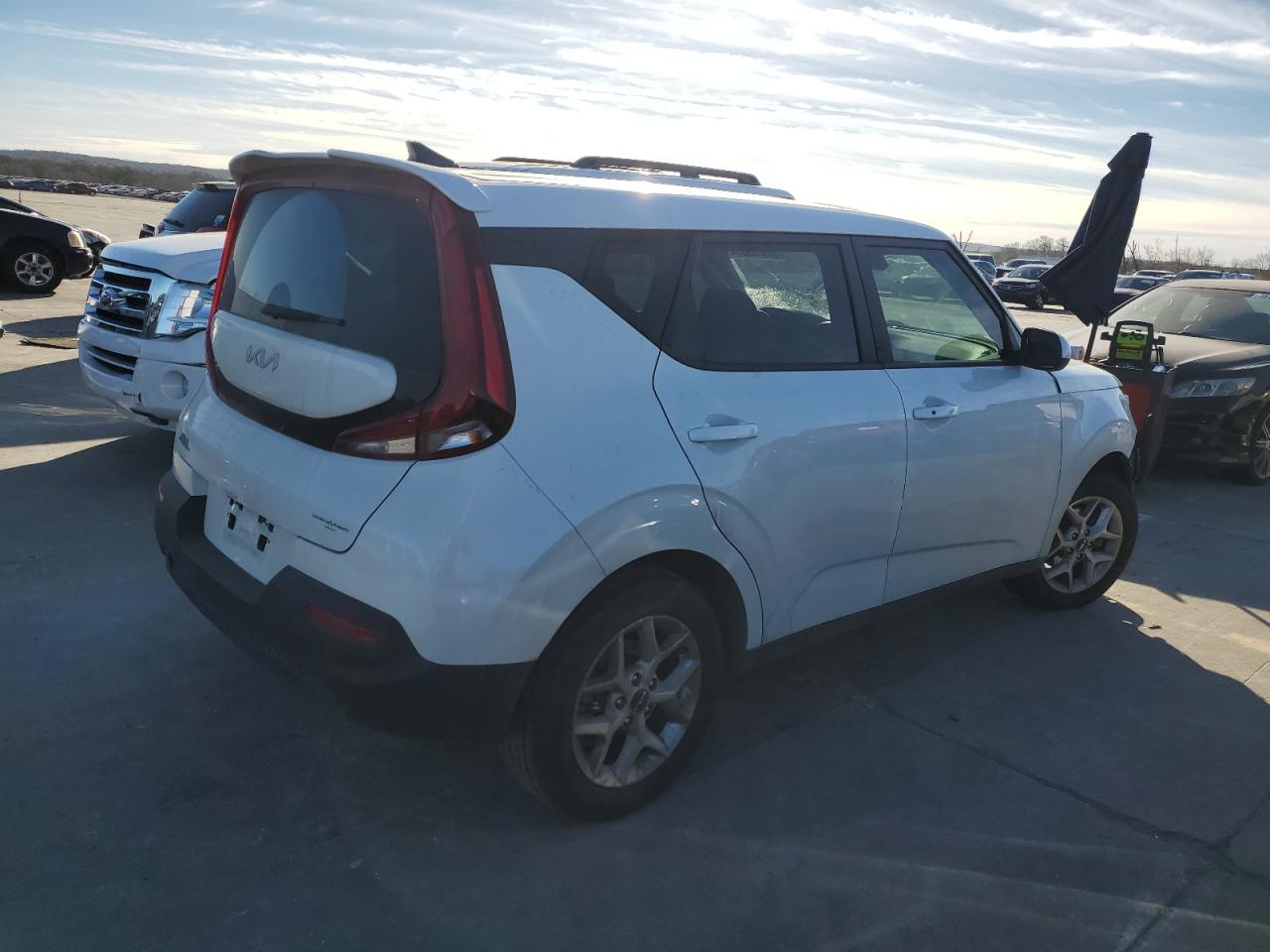 Photo 2 VIN: KNDJ23AU8N7167500 - KIA SOUL 