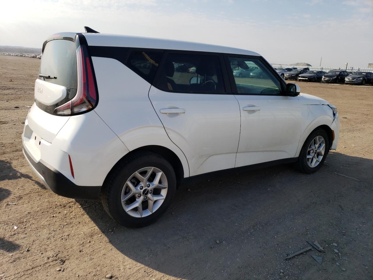 Photo 2 VIN: KNDJ23AU8P7865592 - KIA SOUL 