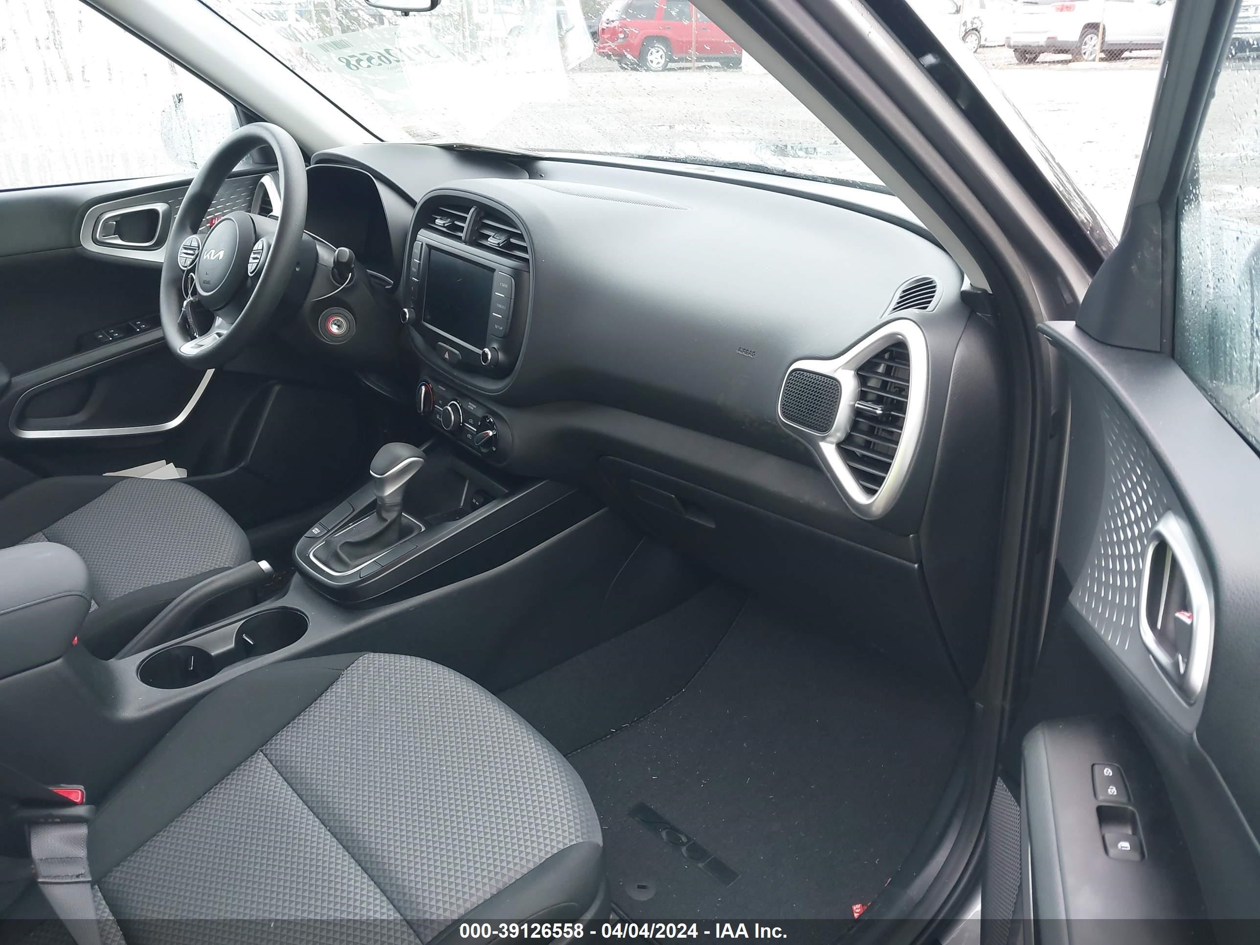 Photo 4 VIN: KNDJ23AU8R7910064 - KIA SOUL 