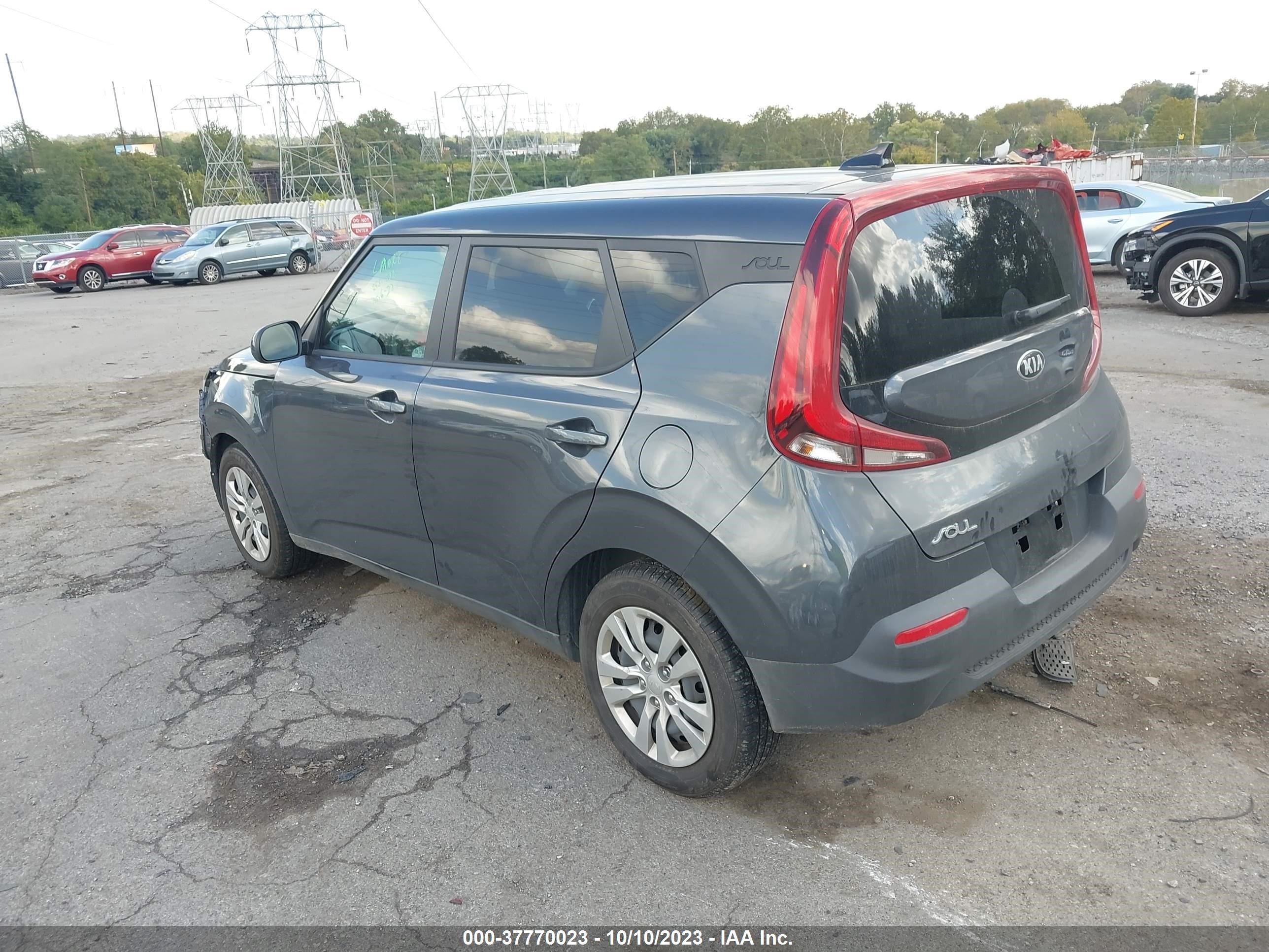 Photo 2 VIN: KNDJ23AU9M7761267 - KIA SOUL 