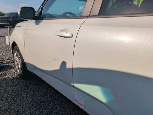 Photo 12 VIN: KNDJ23AU9N7156733 - KIA SOUL LX 