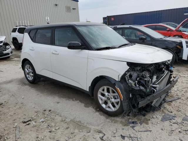 Photo 3 VIN: KNDJ23AU9P7199228 - KIA SOUL LX 