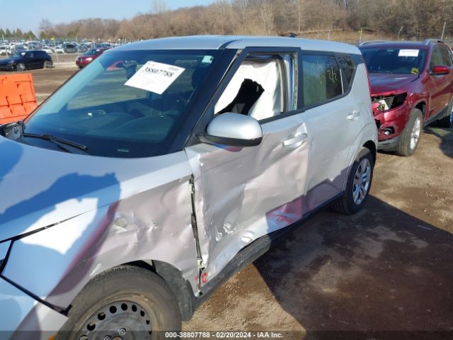 Photo 5 VIN: KNDJ23AUXL7010970 - KIA SOUL 